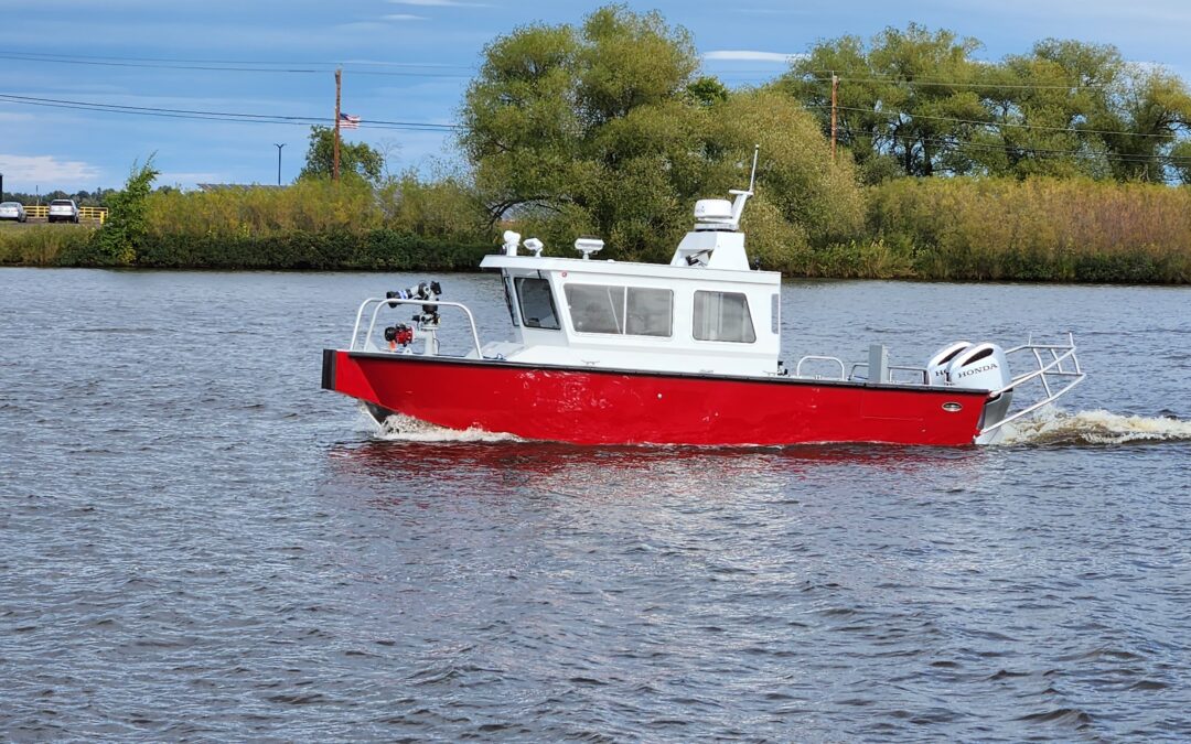 28′ International Fire & Rescue Boat