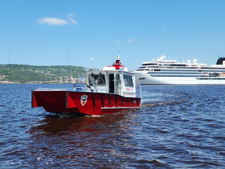 28′ Landing Craft Fire & Rescue Boat